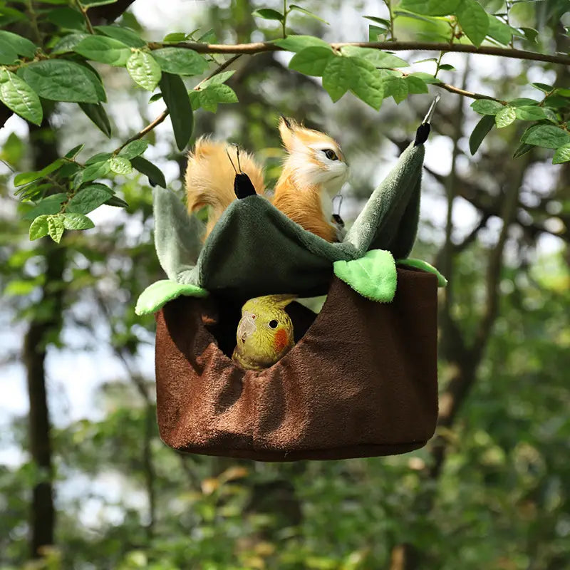 Cozy Leaf Decor Bird Nest